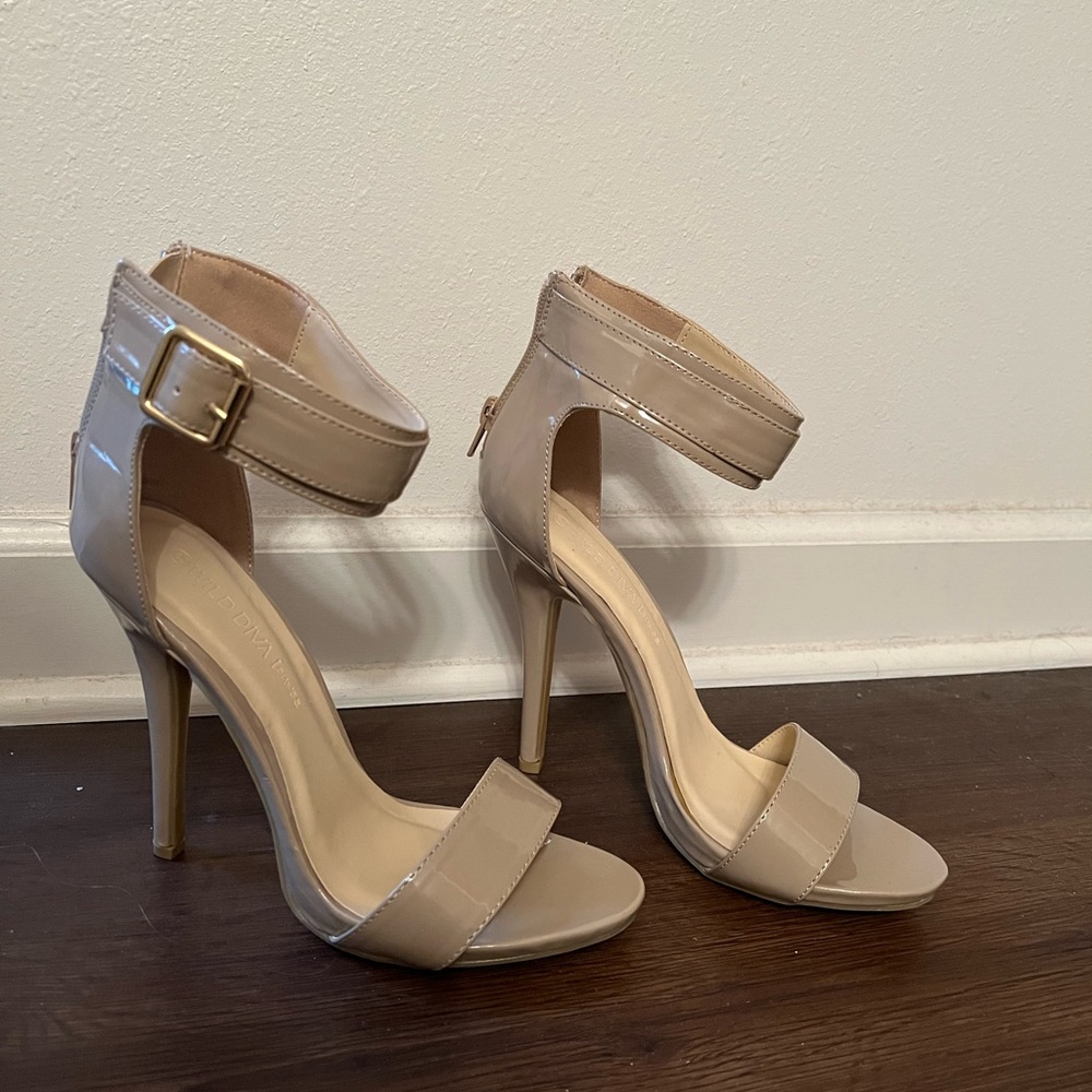 Sandal heels